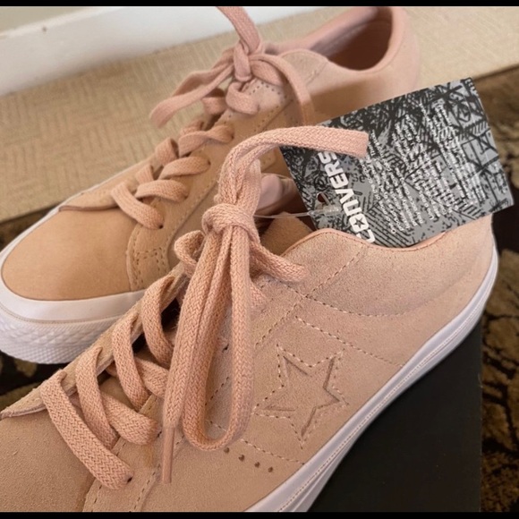 Light pink platform converse. - Picture 2 of 3